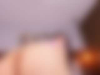 Live cam show with PerlaPreciosa - Middle Aged on Camsoda
