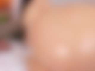 Live cam show with PerlaPreciosa - Body Massage on Camsoda