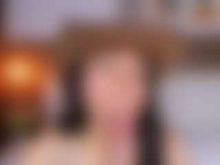 PerlaPreciosa MILF webcam performer live streaming