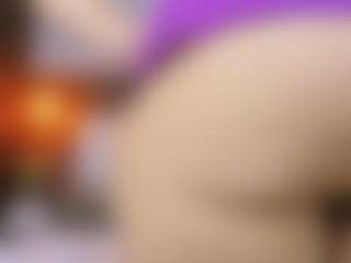 Live cam show with PerlaPreciosa - Camel Toe on Gym Cam Girls