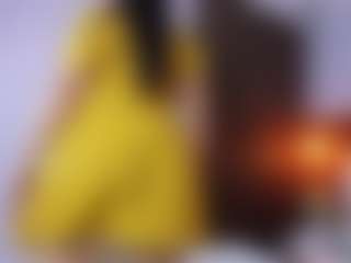 PerlaPreciosa MILF webcam performer live streaming