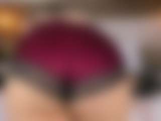 Live cam show with PerlaPreciosa - Normal on liverealitysex.com