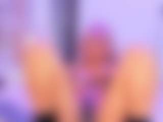 Live cam show with SalomeBenz - Fuck Machine on PervPlay.com