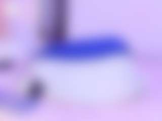 Live cam show with SalomeBenz - Ass Bouncing on Latina Girls