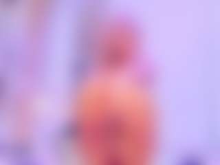 Live cam show with SalomeBenz - Horny on Stripli.com