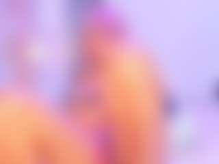 Live cam show with SalomeBenz - Spanks on fuklive.com