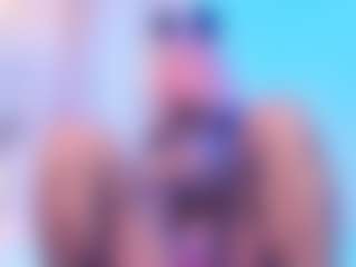 SalomeBenz's Live Sex Cam Show