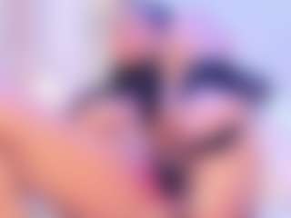 SalomeBenz's Live Sex Cam Show