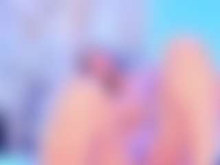 Live cam show with SalomeBenz - Sexy on CamClone