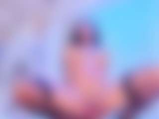 Live cam show with SalomeBenz - Spank on Free Soda
