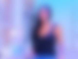 Live cam show with SalomeBenz - Spanks on wildcum.com