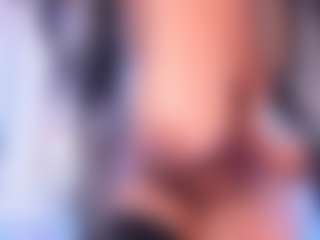 Live cam show with SalomeBenz - Oil on Soda Cam