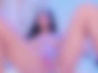 Live cam show with SalomeBenz - Spank on madthumbs