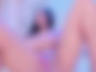 Live cam show with SalomeBenz - Deepthroat on madthumbs