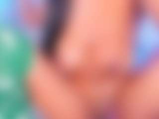 Live cam show with SalomeBenz - Shaved Pussy on hornycams.live