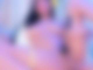 Live cam show with SalomeBenz - Creamy on Camsoda