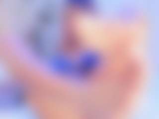 Live cam show with SalomeBenz - Black Squirt on Cam Slut