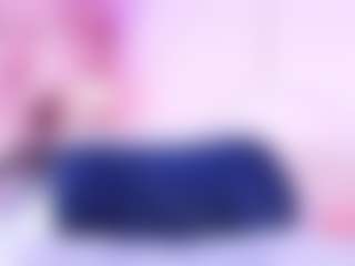 Live cam show with SalomeBenz - Spank Black on TeamSkeetLive