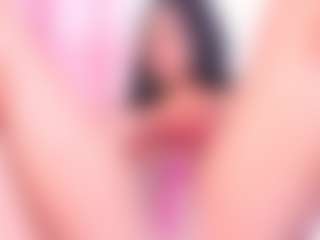 Live cam show with SalomeBenz - Fingers on madthumbs