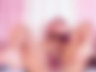 SalomeBenz's Live Sex Cam Show