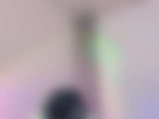 Live cam show with zoeconnor19 - Longhair on SmokeAndPoke