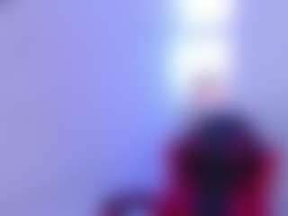 Live cam show with zoeconnor19 - Brown Hair on Soda Cam