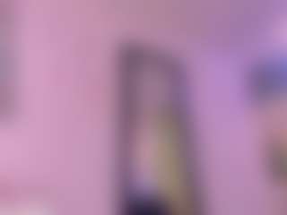 Live cam show with zoeconnor19 - Tease Brown Hair on Camsoda