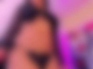 Live cam show with zoeconnor19 - Oil on Dolls Live