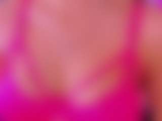 Live cam show with zoeconnor19 - Shaved Pussy on AdultVida.com