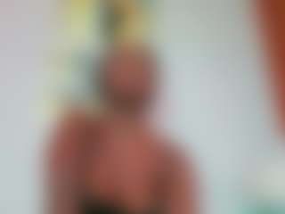 Live cam show with kinkyandsavage - Mature Young Adult on livesuperchat.net