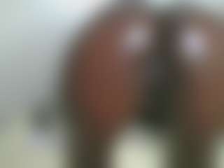 Live-camshow met kisses - Drinking op Camsoda