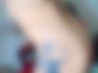 Live cam show with Bonnyestar - Public on makecum.org