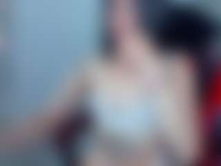 Live cam show with Bonnyestar - Camel Toe on Camsoda