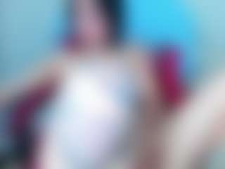 Live cam show with Bonnyestar - Control on Camming Site