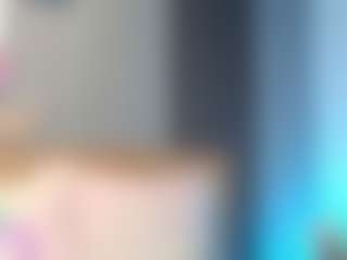Live cam show with Elise Naughty - Shower on Latina Girls