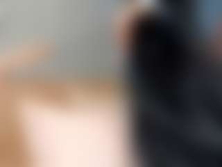 Live cam show with Elise Naughty - Sensual on Latina Girls