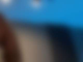 Live cam show with Elise Naughty - Shower on Pornisteam.com