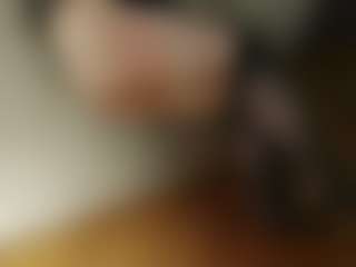 eblata04's Live Sex Cam Show