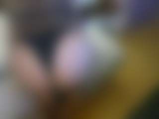 eblata04's Live Sex Cam Show