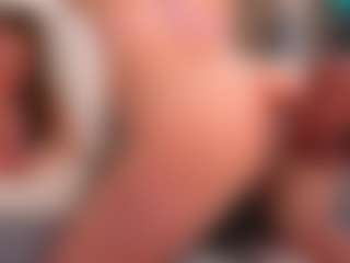 Live cam show with LynetteArrowsmith - Normal on Camsoda