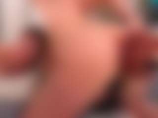 Live cam show with LynetteArrowsmith - Twerk on Free Soda