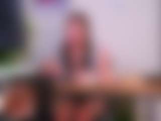 Live cam show with LynetteArrowsmith - Green Eyes on Strip Flash - Live Sex Shows