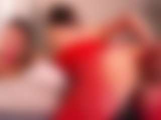 Live cam show with LynetteArrowsmith - Green Eyes on Gym Cam Girls