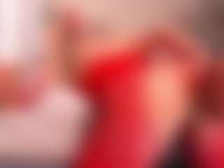 Live cam show with LynetteArrowsmith - Green Eyes on camwithhim.com
