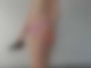 Live cam show with BreckBenny - Spanking on hrnylive.com