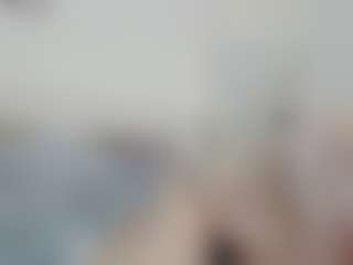 Live cam show with BreckBenny - Striptease on Milf Play