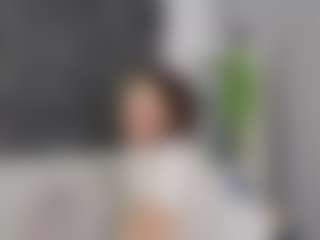 Live cam show with BreckBenny - Petite on justonemore.cc