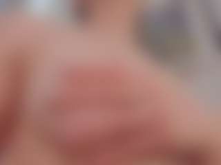 Live cam show with BreckBenny - Beauty on Strip Flash - Live Sex Shows