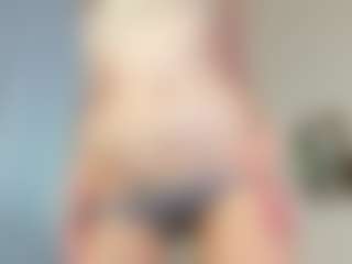 Live cam show with BreckBenny - Show on Camsoda