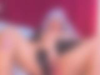 Live cam show with JESSY-CORTES - Facial Piercings on Camsoda